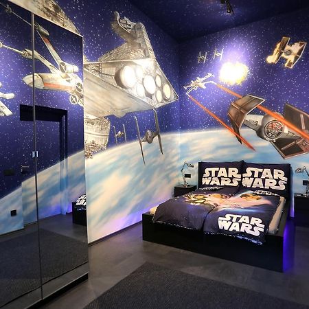 D.Five Galactic Apartment Budapeşte Dış mekan fotoğraf