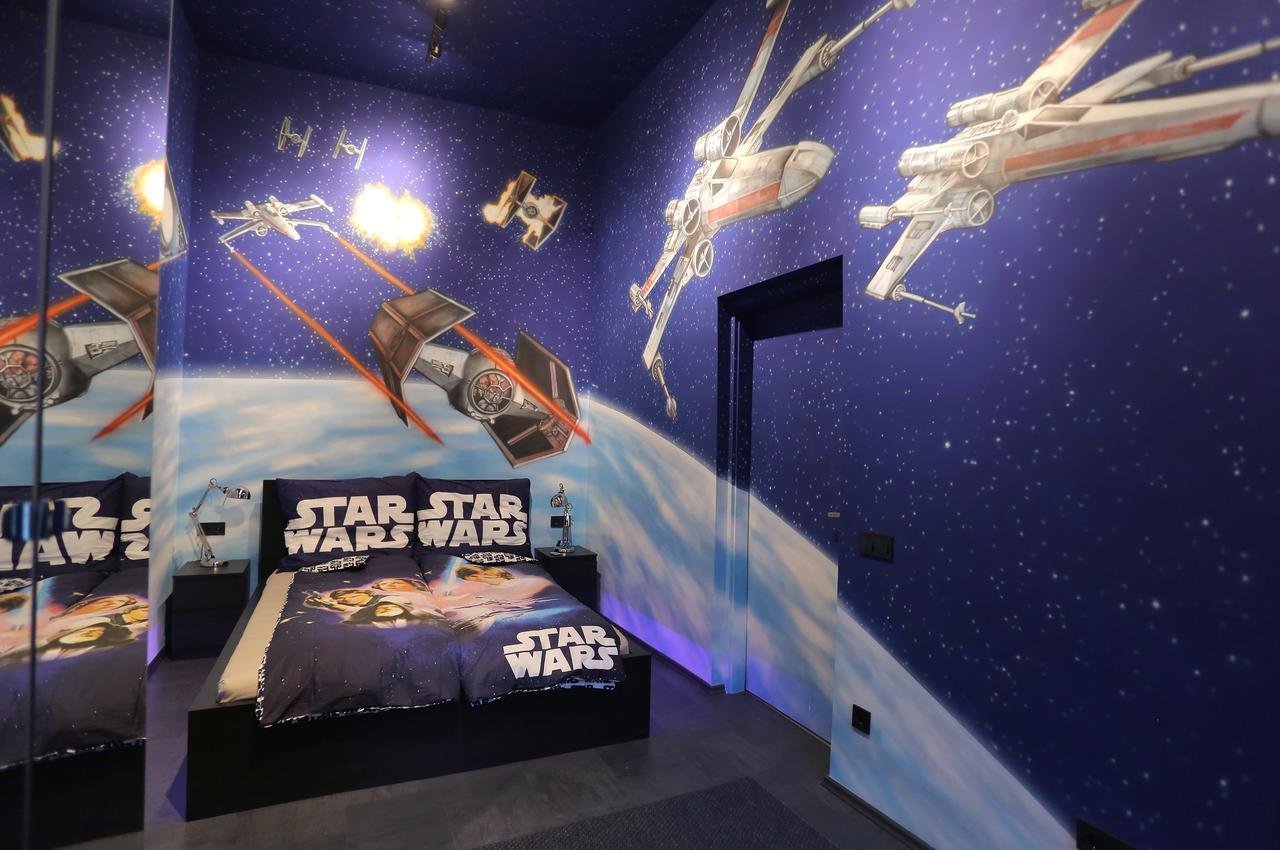 D.Five Galactic Apartment Budapeşte Dış mekan fotoğraf